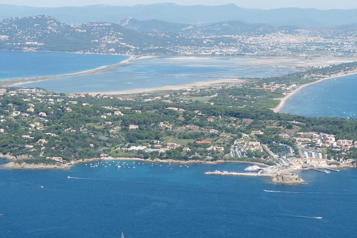Hyères-les-Palmiers — vue d'ensemble