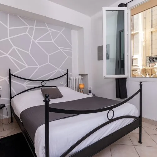 Celenya Hôtel — Hôtel à Toulon